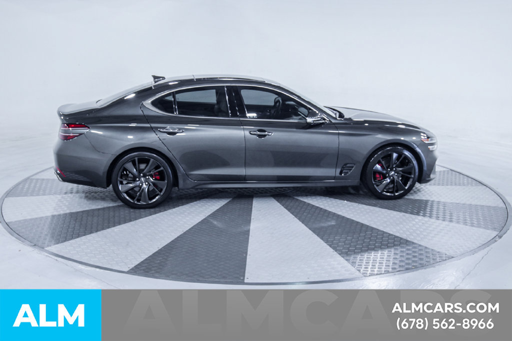 Used 2023 Genesis G70 2.0T w/ Sport Prestige Package RWD image 11