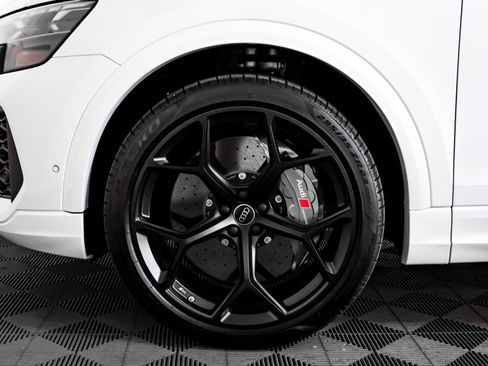 Used 2025 Audi RS Q8 performance image 8