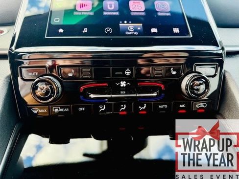 Used 2024 Jeep Grand Cherokee L Altitude image 13