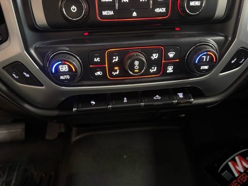 Used 2015 GMC Sierra 3500 SLT image 21