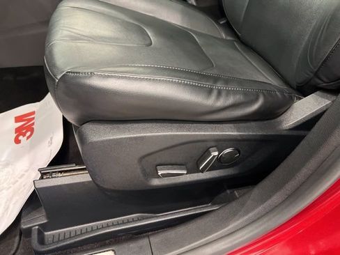 Used 2015 Ford Edge Titanium w/ Equipment Group 302A AWD/4WD image 9