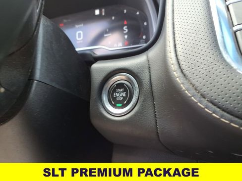 Certified 2023 GMC Yukon XL SLT w/ SLT Premium Package AWD/4WD image 24
