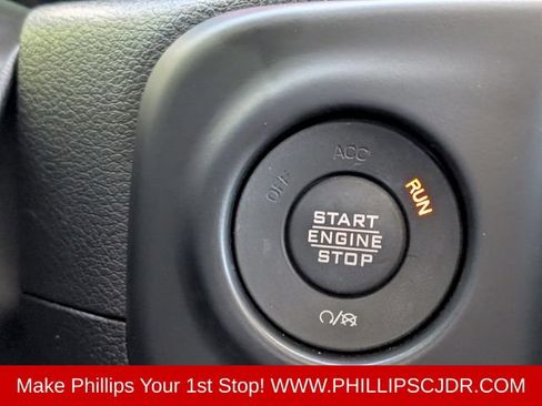 Used 2022 Jeep Wrangler Unlimited Rubicon AWD/4WD image 26