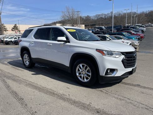 Used 2019 Chevrolet Traverse LT w/ LPO, Floor Liner Package image 6