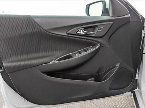 Used 2024 Chevrolet Malibu LT image 13