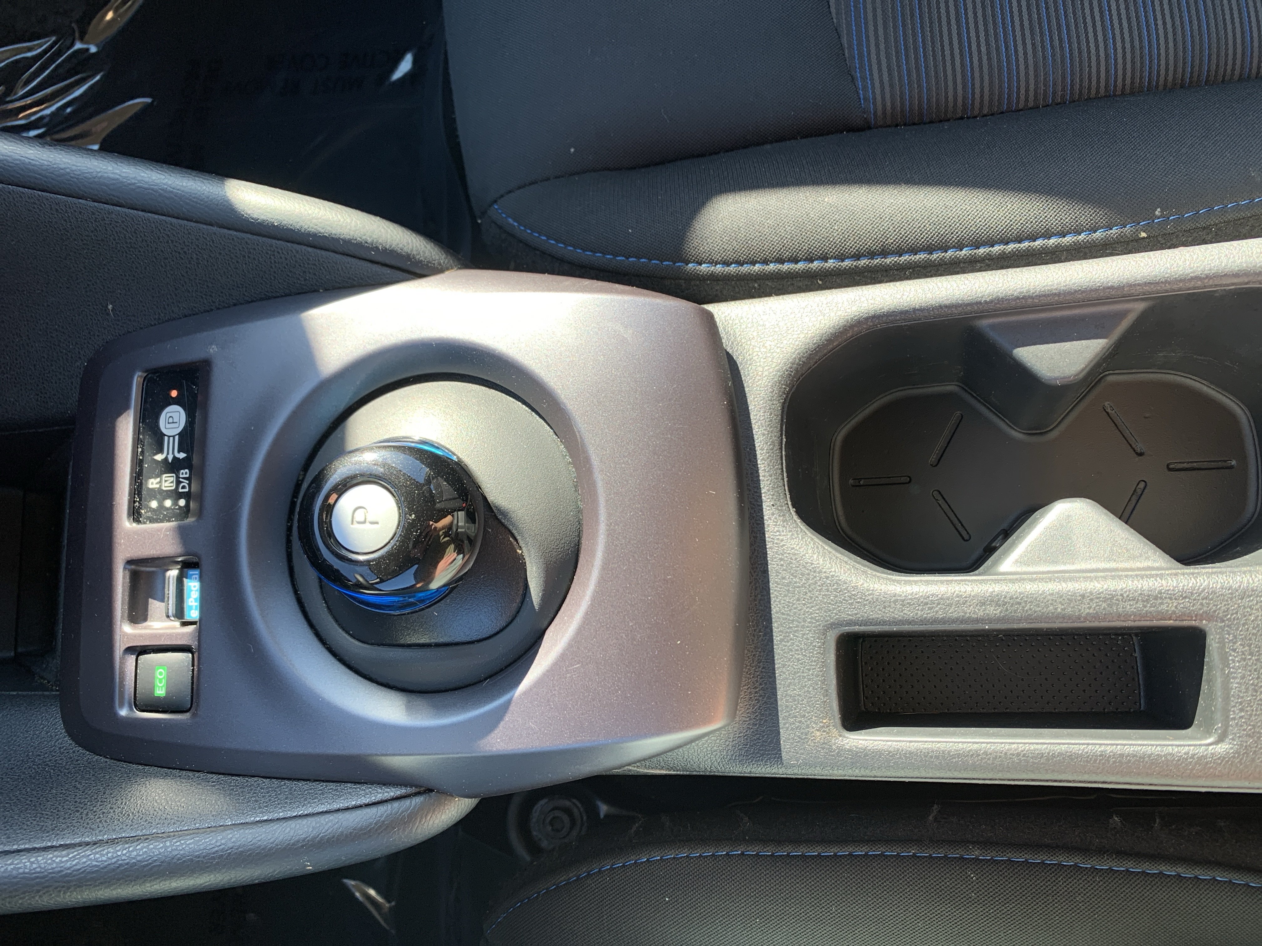 Used 2025 Nissan Leaf S FWD image 21