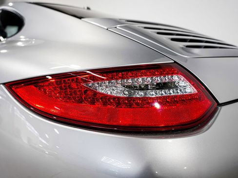 Used 2009 Porsche 911 Carrera S RWD image 23