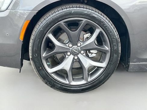 Used 2022 Chrysler 300 S w/ Comfort Group image 33