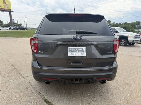Used 2019 Ford Explorer XLT w/ Equipment Group 202A AWD/4WD image 5