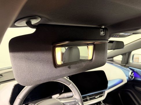 Used 2024 Chevrolet Equinox EV LT image 52