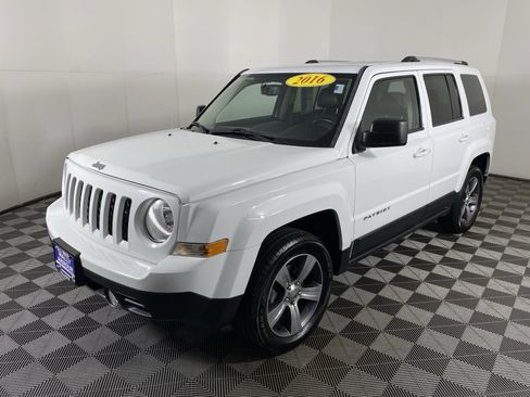 Used 2016 Jeep Patriot High Altitude image 11