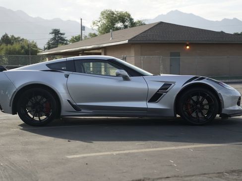Used 2019 Chevrolet Corvette Grand Sport RWD image 6