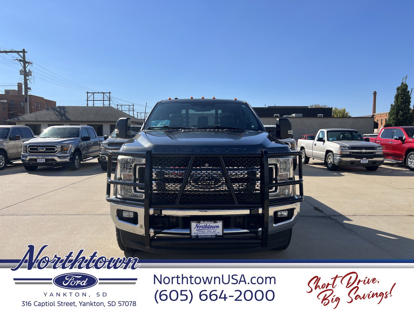 Used 2017 Ford F350 XLT w/ XLT Value Package AWD/4WD image 2