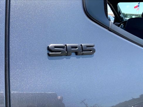 Used 2025 Toyota Tundra SR5 AWD/4WD image 10