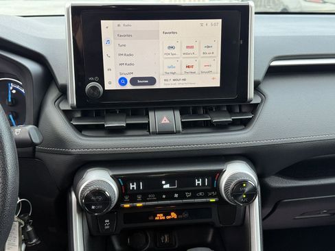 Used 2025 Toyota RAV4 LE image 21