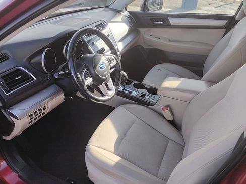 Used 2016 Subaru Outback 2.5i Premium image 10
