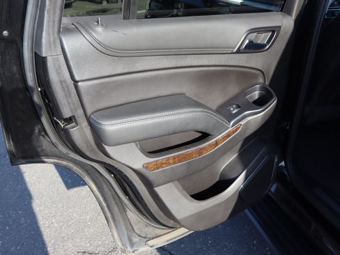 Used 2020 Chevrolet Tahoe LT RWD image 31
