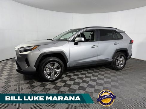 Used 2025 Toyota RAV4 XLE AWD/4WD image 1