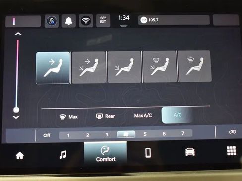 Used 2024 Jeep Compass Latitude AWD/4WD image 31