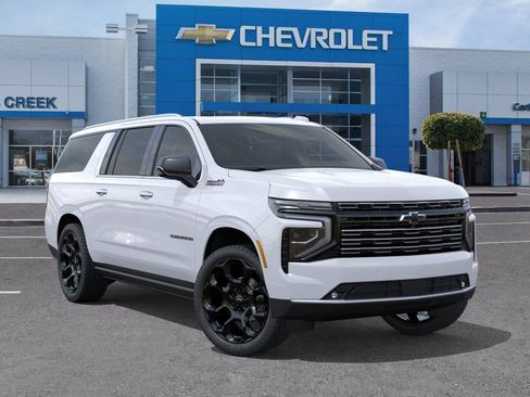 New 2026 Chevrolet Suburban High Country AWD/4WD image 2