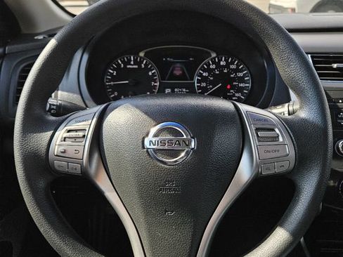 Used 2014 Nissan Altima 2.5 S w/ Sport Value Package image 14