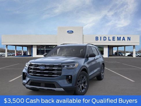 New 2026 Ford Explorer Active w/ Active Comfort Package image 2
