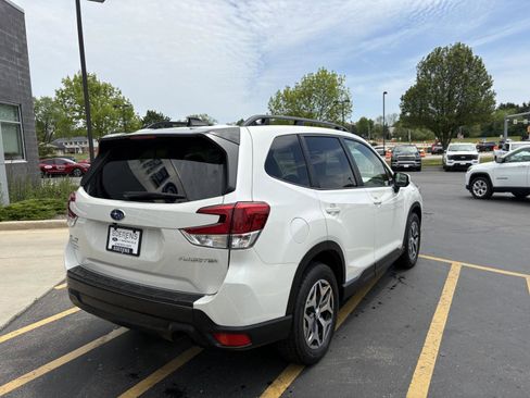 Used 2024 Subaru Forester Premium w/ POP Package 1 AWD/4WD image 6