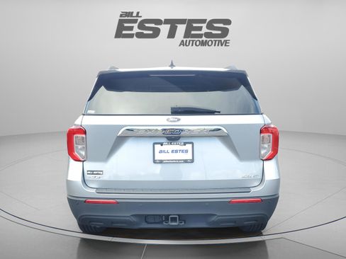 Certified 2023 Ford Explorer XLT w/ Class IV Trailer Tow Package AWD/4WD image 3