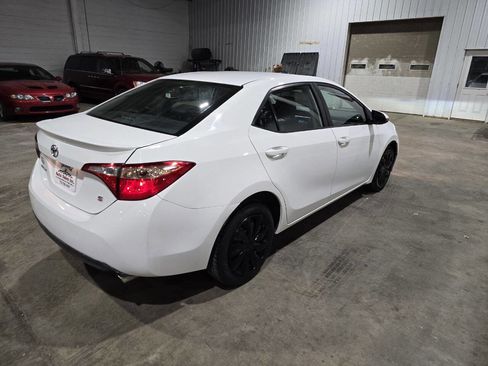 Used 2014 Toyota Corolla S image 12