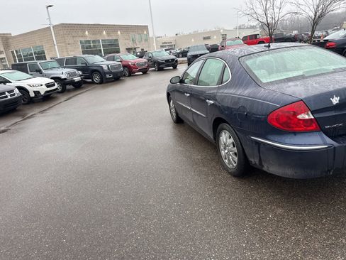 Used 2009 Buick LaCrosse CX image 6
