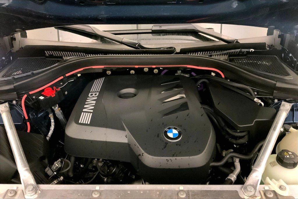 Certified 2025 BMW X3 xDrive30i w/ Premium Package AWD/4WD image 9