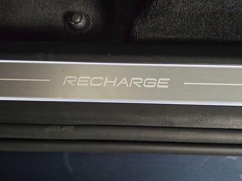 Used 2024 Volvo XC90 T8 Ultimate w/ Protection Package Premier image 18