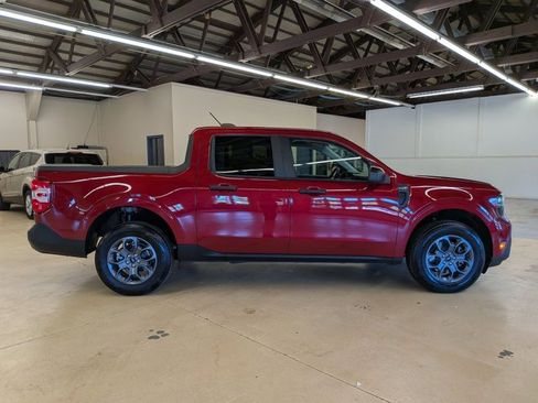 Used 2025 Ford Maverick XLT w/ Equipment Group 302A AWD/4WD image 4