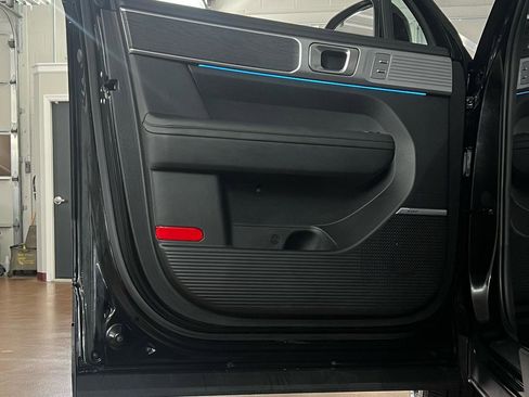 Used 2024 Hyundai Santa Fe Limited image 14