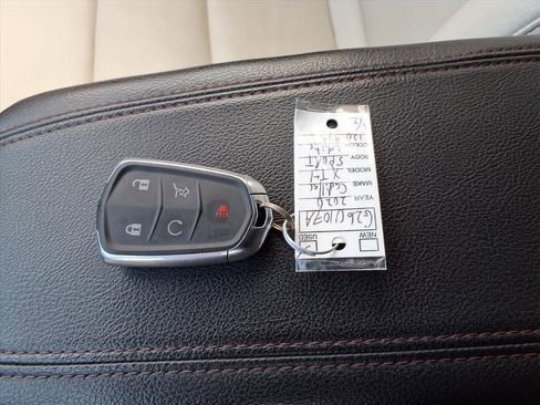 Used 2020 Cadillac XT4 Sport image 14