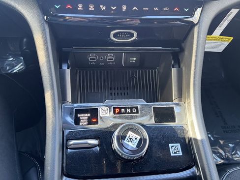 New 2026 Jeep Grand Cherokee Laredo image 12