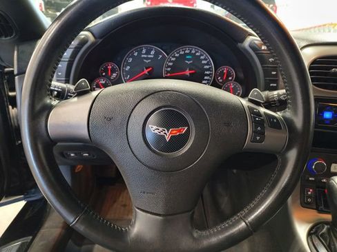 Used 2007 Chevrolet Corvette Convertible w/ Preferred Equipment Group RWD image 17