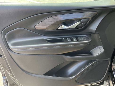 Used 2023 GMC Terrain SLE w/ Driver Convenience Package image 20