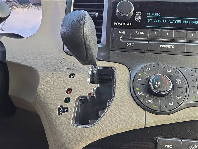 Used 2011 Toyota Sienna LE w/ Towing Pkg FWD image 10