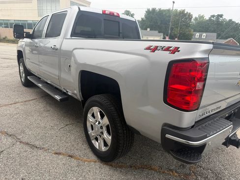 Used 2019 Chevrolet Silverado 2500 LTZ w/ Duramax Plus Package AWD/4WD image 11