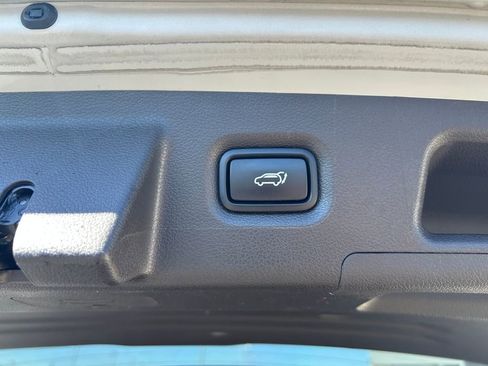 Used 2019 Hyundai Santa Fe Limited image 28