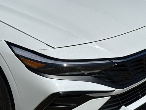 New 2026 Hyundai Elantra SEL Sport Premium FWD image 4