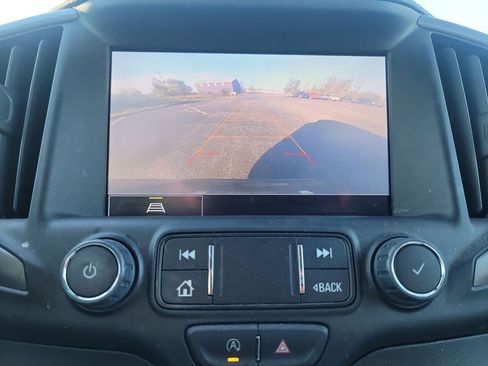 Used 2023 GMC Terrain AT4 w/ Infotainment Package II image 21