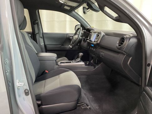 Used 2021 Toyota Tacoma TRD Sport w/ Advanced Technology Package RWD image 10