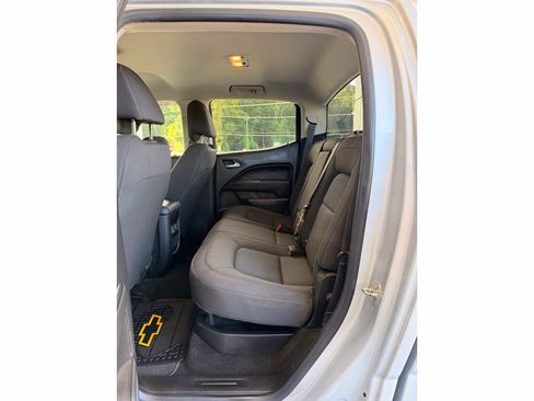 Used 2019 Chevrolet Colorado LT AWD/4WD image 13