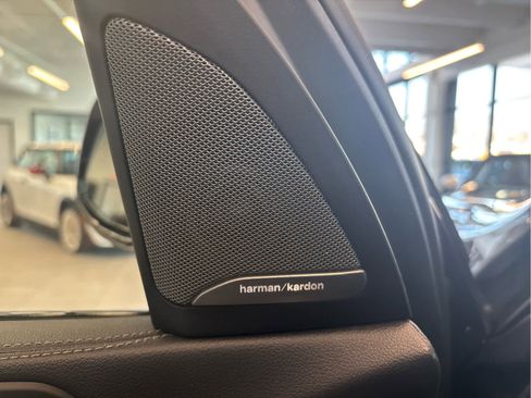 Used 2019 BMW X7 xDrive50i w/ M Sport Package image 23