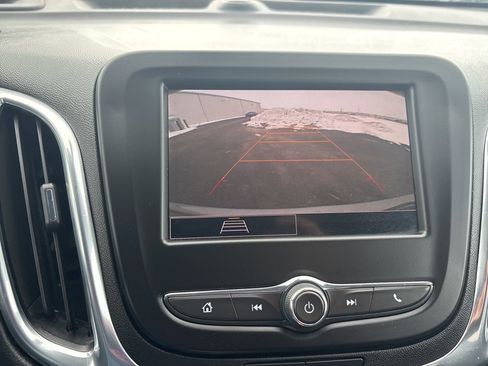 Used 2023 Chevrolet Equinox LT image 62