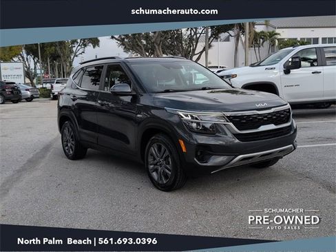 Used 2023 Kia Seltos S image 1