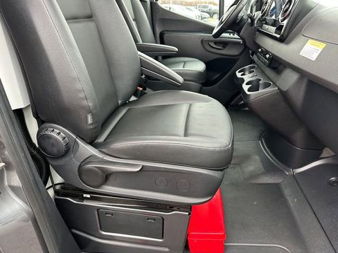 Used 2022 Mercedes-Benz Sprinter 4500 w/ Parking Package image 12