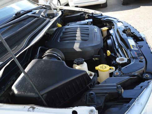 Used 2013 Dodge Grand Caravan SE image 43
